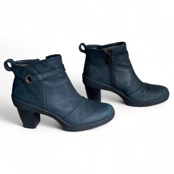 El Naturalista Navy Suede Pleasant Boot Size 40 (9.5 U.S.A.) - Picture 1 of 11